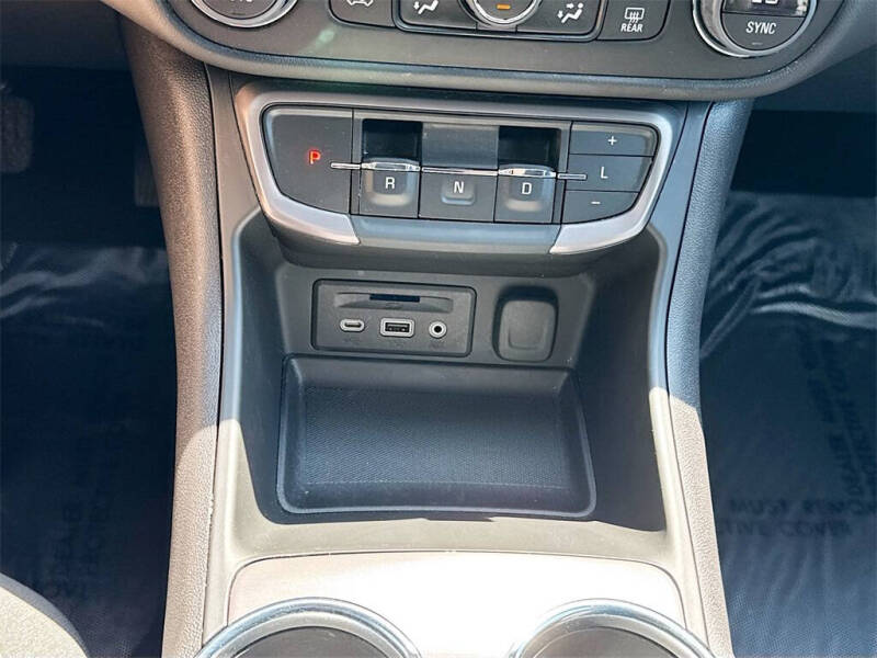 2024 GMC Terrain AT4