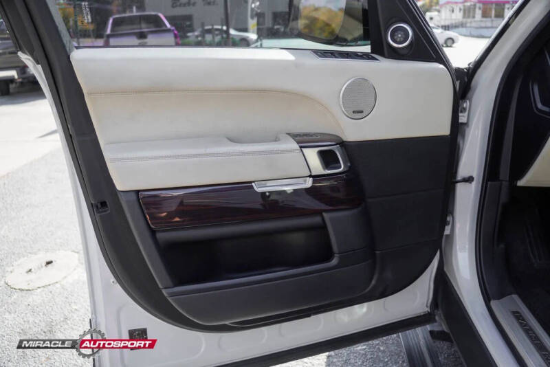 2017 Land Rover Range Rover Supercharged LWB