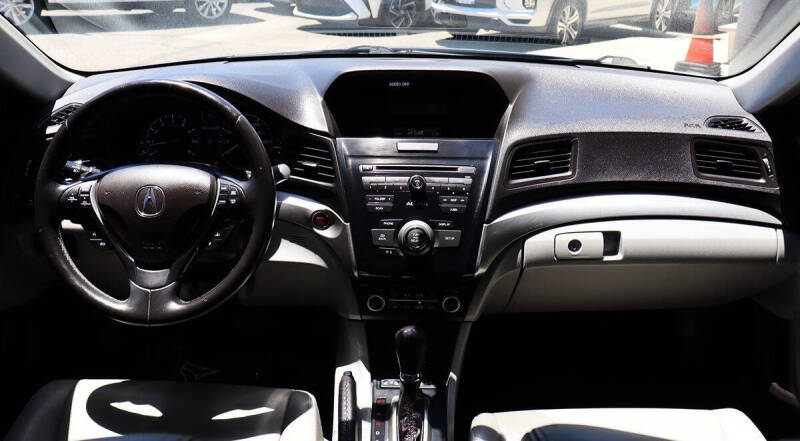 2017 Acura ILX