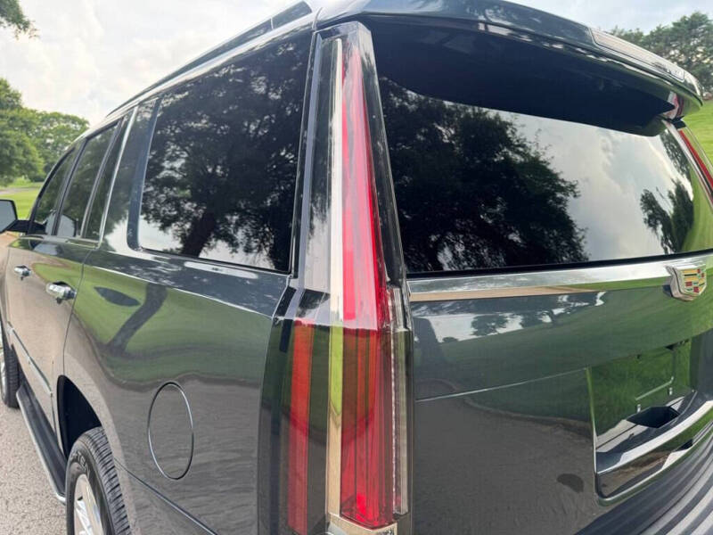 2020 Cadillac Escalade Luxury