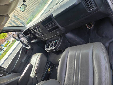 2011 Chevrolet Express 2500