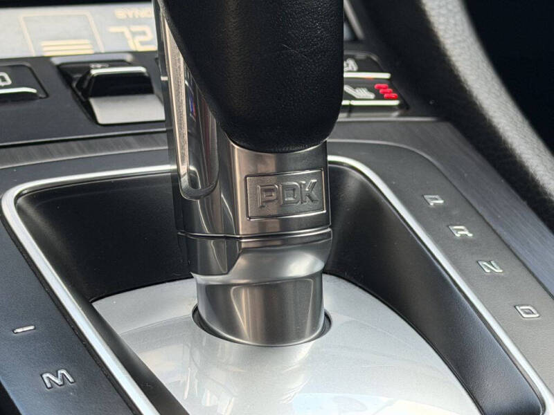 2018 Porsche 911 Carrera GTS