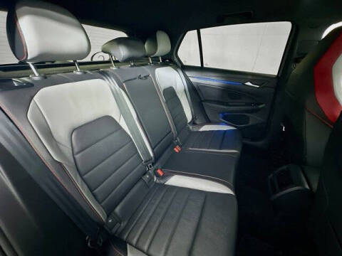 2024 Volkswagen Golf GTI 380 SE