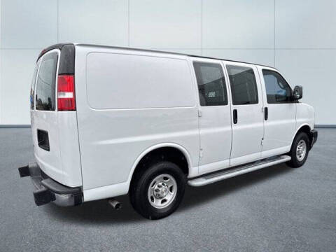 2023 Chevrolet Express 2500