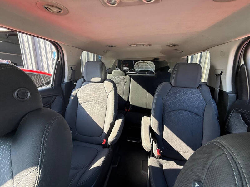 2015 GMC Acadia SLE-2