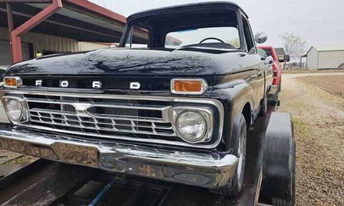 1966 Ford F-100