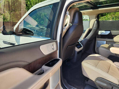 2022 Lincoln Navigator Reserve