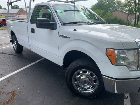 2013 Ford F-150 for sale at Clarks Auto Sales in Connersville IN