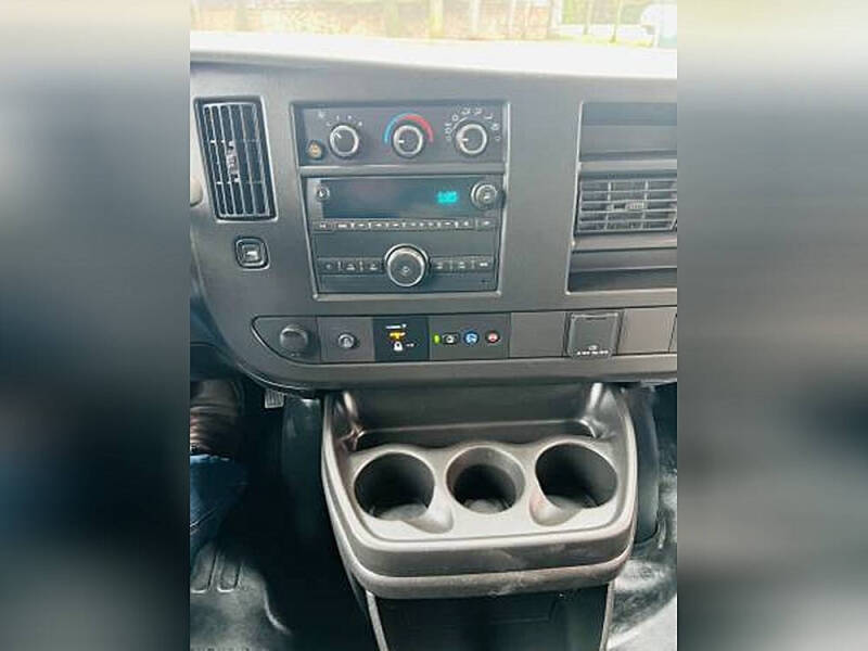 2021 Chevrolet Express 2500