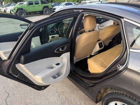 2015 Chrysler 200 C