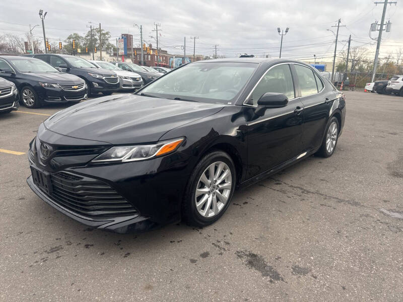 2018 Toyota Camry XLE photo 4