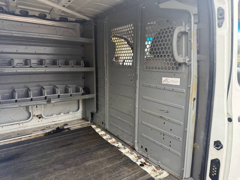 2016 Nissan NV 1500 S