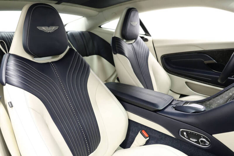 2019 Aston Martin DB11 V8