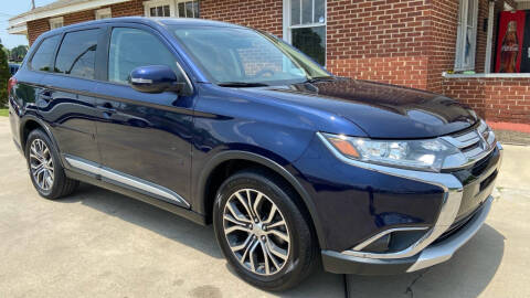 2017 Mitsubishi Outlander for sale at Shoals Dealer LLC in Florence AL