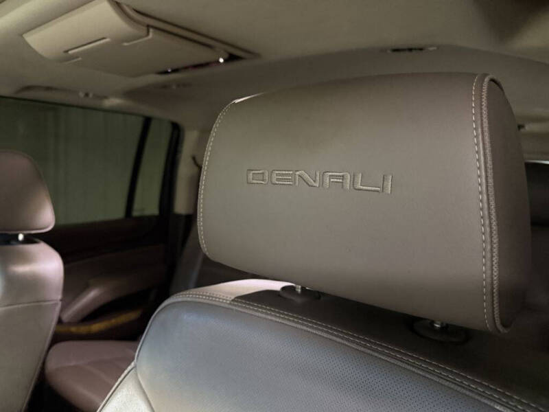 2017 GMC Yukon XL Denali