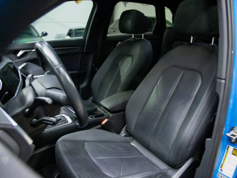 2020 Audi Q3 quattro S line Prem Plus 45 TFSI