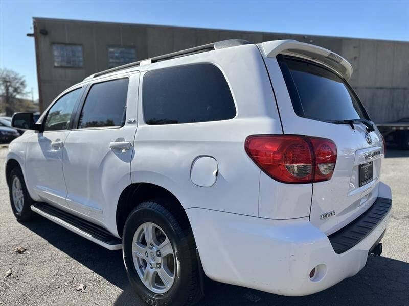 2010 Toyota Sequoia SR5