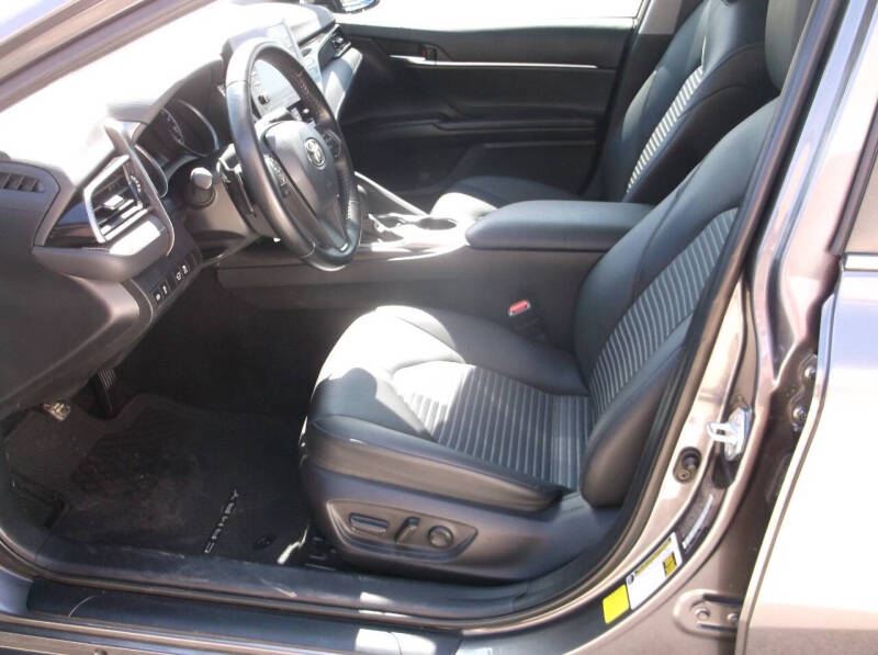 2022 Toyota Camry SE