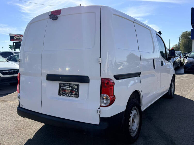 2017 Nissan NV200