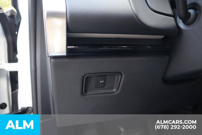 2023 Land Rover Range Rover P400 SE