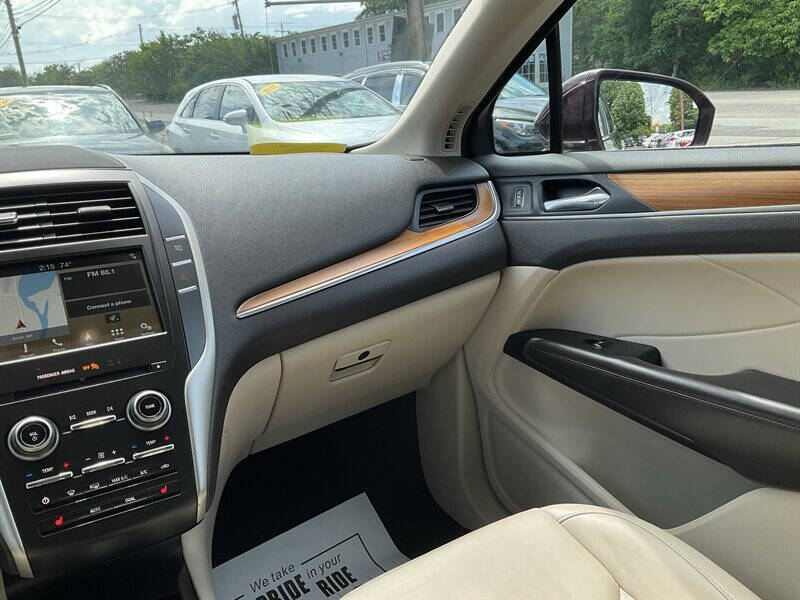 2019 Lincoln MKC Select