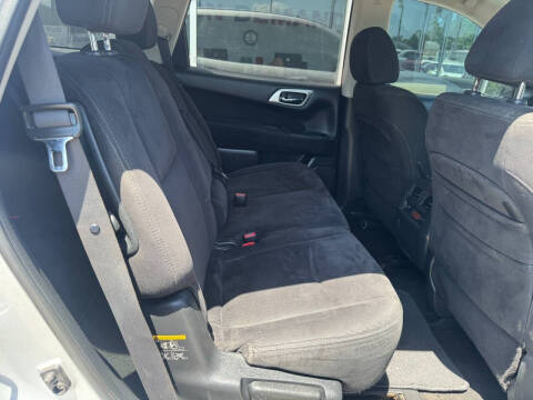 2013 Nissan Pathfinder S