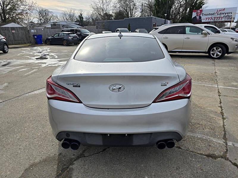 2013 Hyundai Genesis Coupe 2.0T Premium