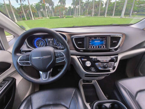 2021 Chrysler Voyager LXi