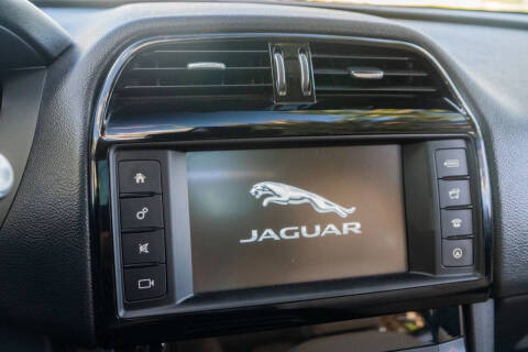 2017 Jaguar F-PACE 35t Premium