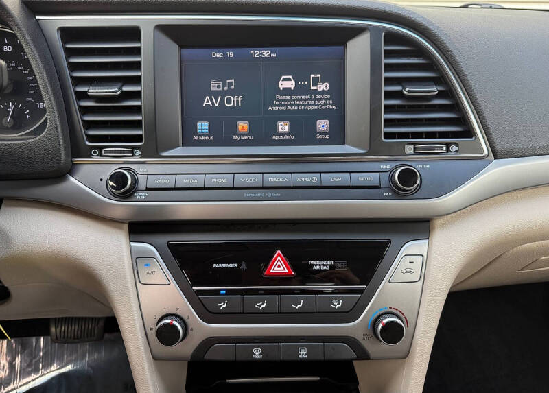 2018 Hyundai Elantra