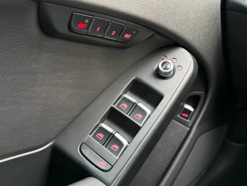 2015 Audi A4 2.0T quattro Premium Plus