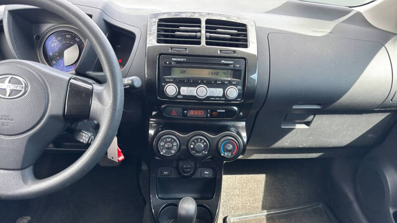 2008 Scion xD