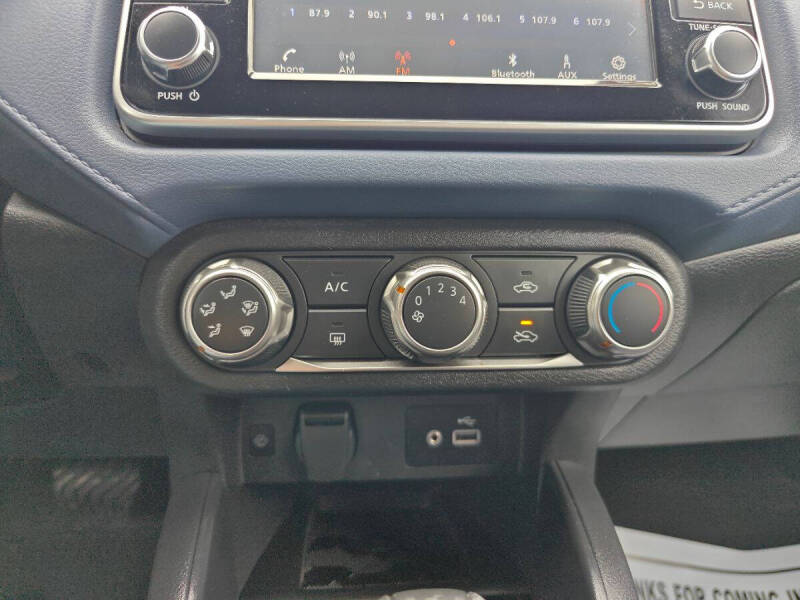 2023 Nissan Versa SV