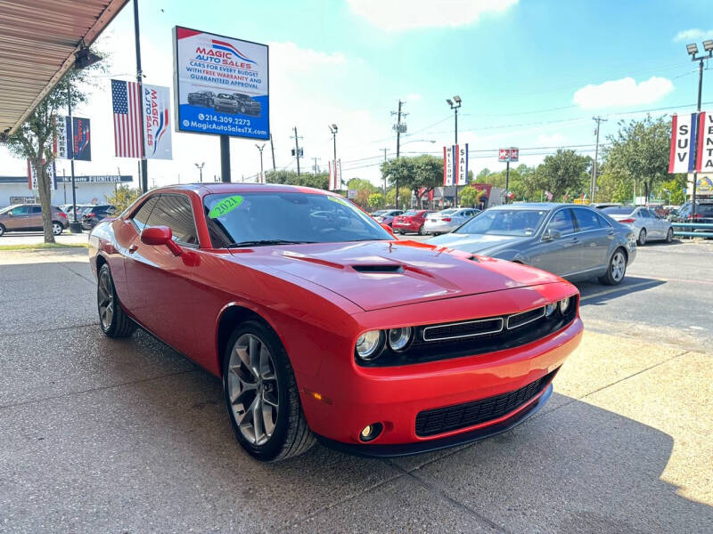 Used 2021 Dodge Challenger SXT with VIN 2C3CDZAG8MH577270 for sale in Dallas, TX
