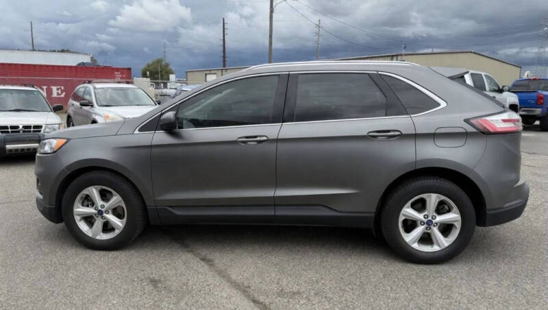 2020 Ford Edge SE