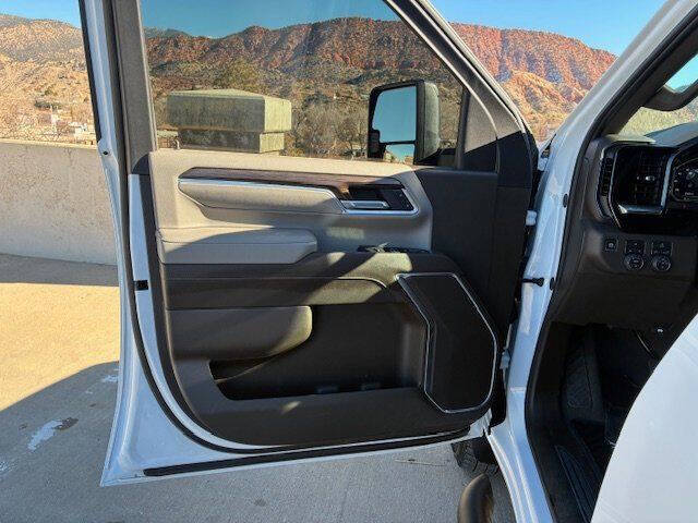 2025 Chevrolet Silverado 3500HD