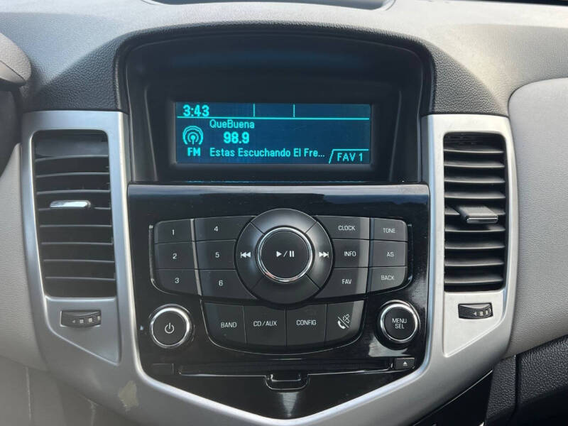 2013 Chevrolet Cruze LS Manual