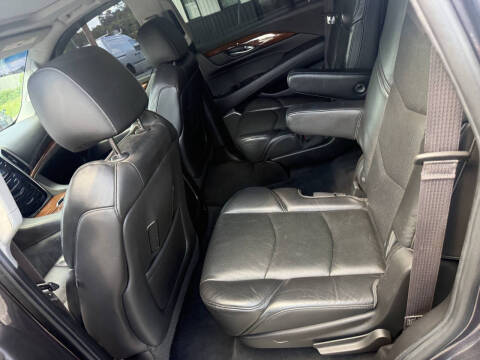 2015 Cadillac Escalade Luxury
