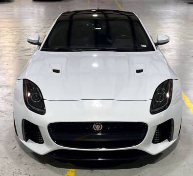2016 Jaguar F-TYPE R