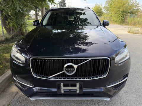 2016 Volvo XC90 T6 Momentum