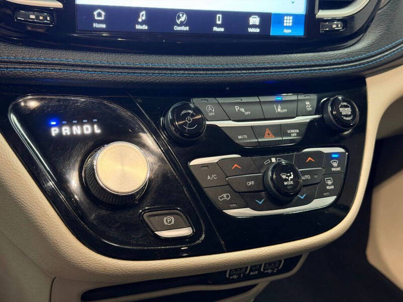 2021 Chrysler Pacifica Touring