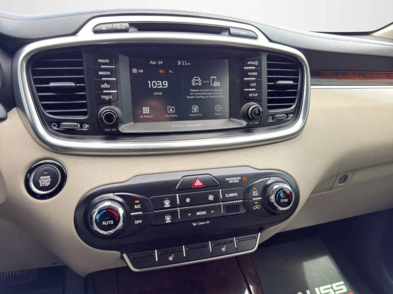 2017 Kia Sorento EX V6