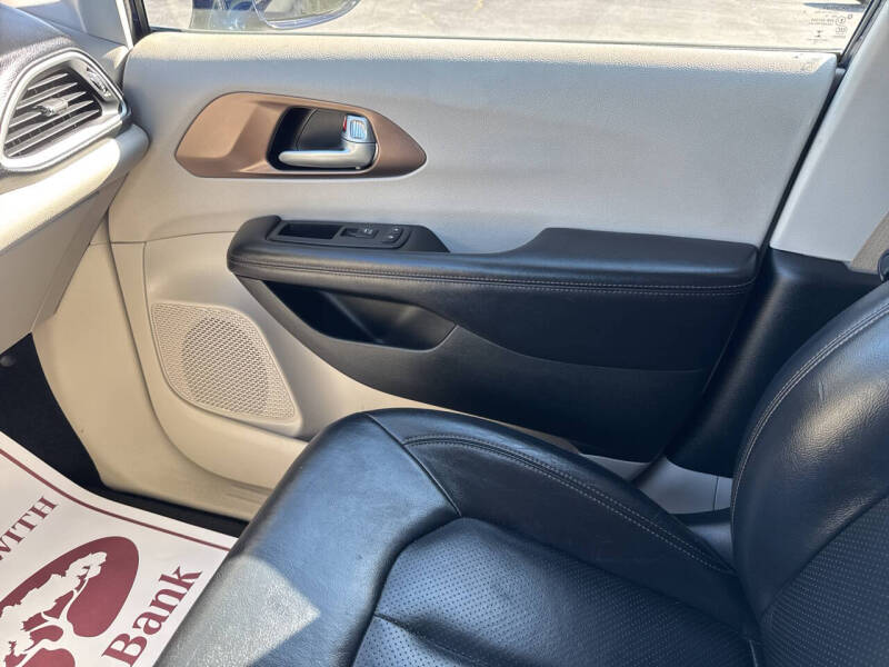 2018 Chrysler Pacifica Touring L