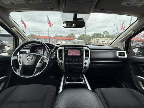 2019 Nissan Titan SV