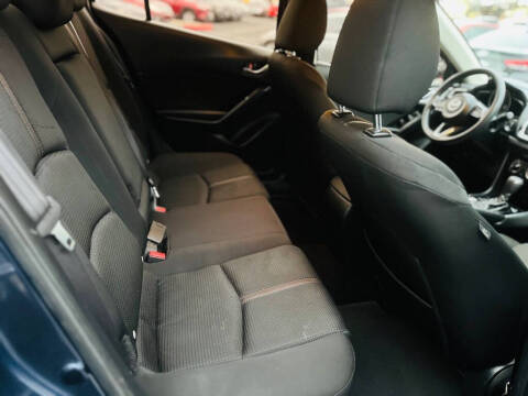 2017 Mazda MAZDA3 Sport