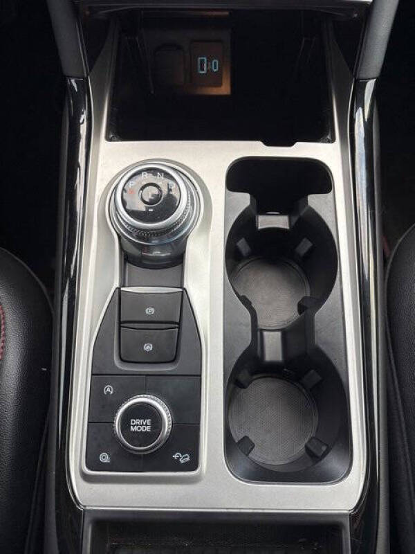 2024 Ford Explorer ST-Line