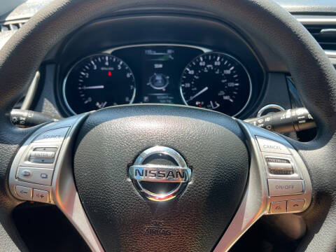 2016 Nissan Rogue SV