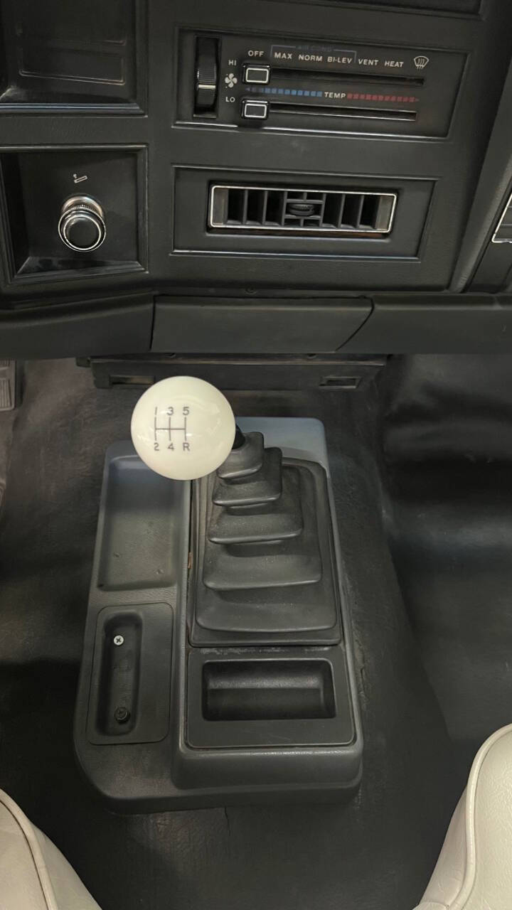 1991 Jeep Comanche 5