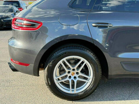 2017 Porsche Macan