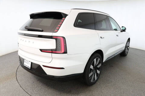 2025 Volvo EX90 Twin Plus 7P